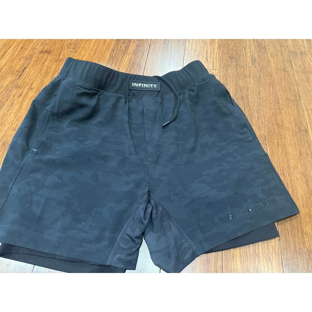 Alphalete Men’s Athletic Shorts Medium Black Camo Gym Performance Activewear